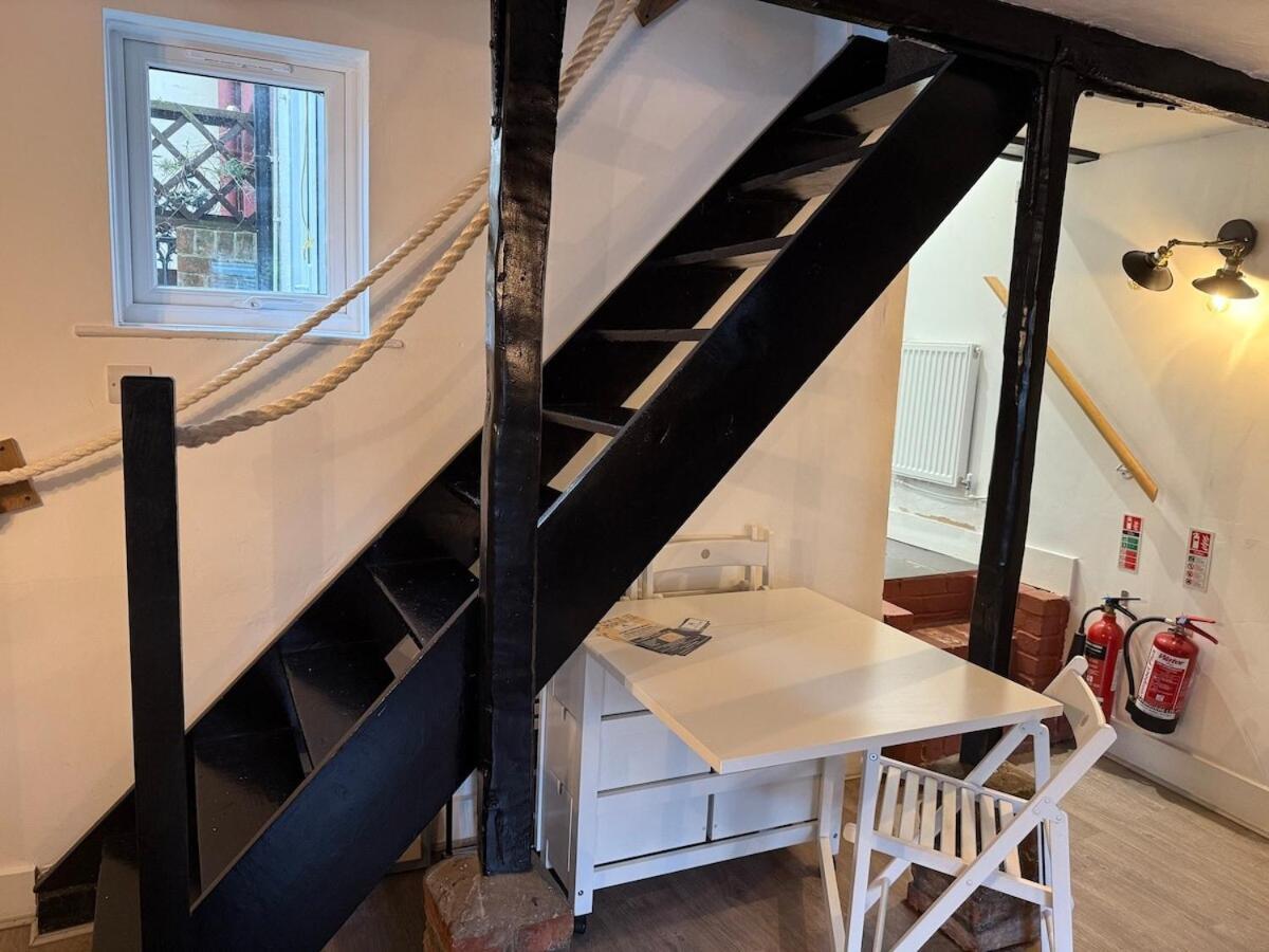 Tidal Walk Cottage By The Sea Harwich Phòng bức ảnh